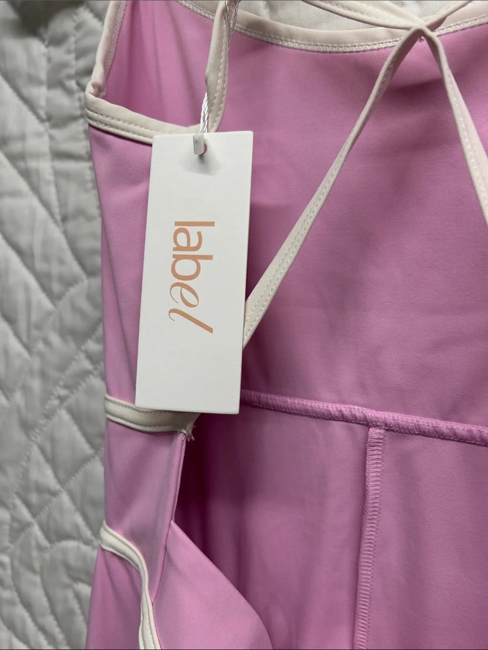 Labels lightweight pink